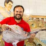 Frequentata pi� che altro d�estate, San Giorgio vede per� la presenza di storiche pescherie aperte tutto l�anno...